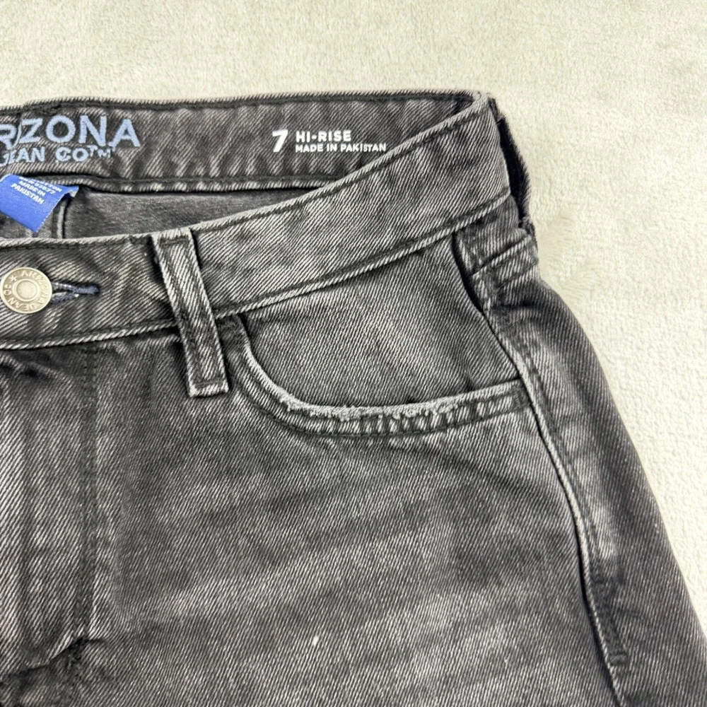 Arizona Jean Co Black Distressed Denim Shorts Women's Size 7 Hi-Rise Cotton